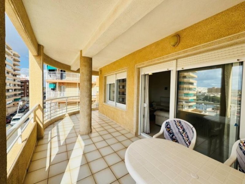 La Mata Appartement mit 4 Schlafzimmern und 2 Bädern in 1. Strandlinie Wohnung kaufen
