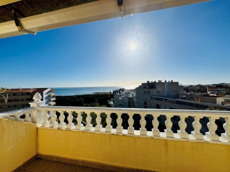 La Mata Maisonette-Wohnung mit 3 Schlafzimmern, 2 Bädern, 2 Kfz-Stellplätzen, Gemeinschaftspool und Meerblick nur 100 m vom Strand