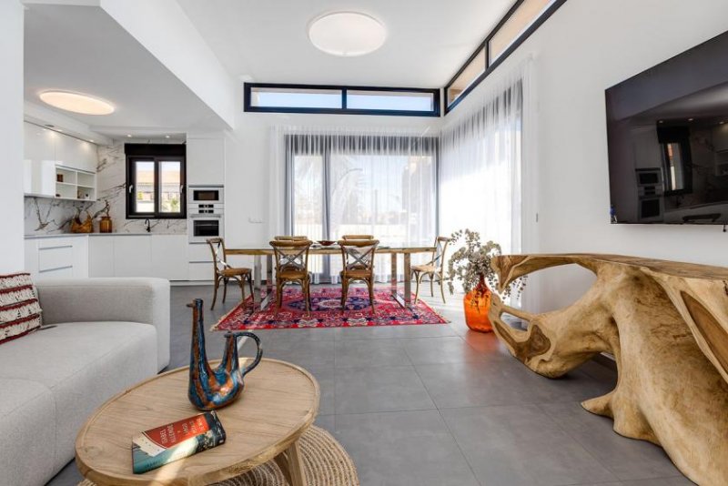 Torrelamata Fantastische Villen mit 4 Schlafzimmern, Klimaanlage, Fußbodenheizung, Meerblick und Privatpool nur 70 m vom Strand Haus kaufen