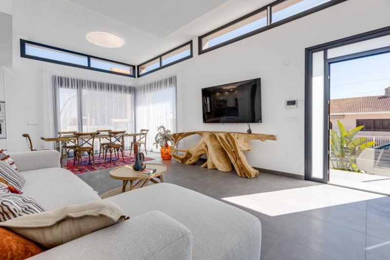Torrelamata Fantastische Villen mit 4 Schlafzimmern, Klimaanlage, Fußbodenheizung, Meerblick und Privatpool nur 70 m vom Strand Haus kaufen
