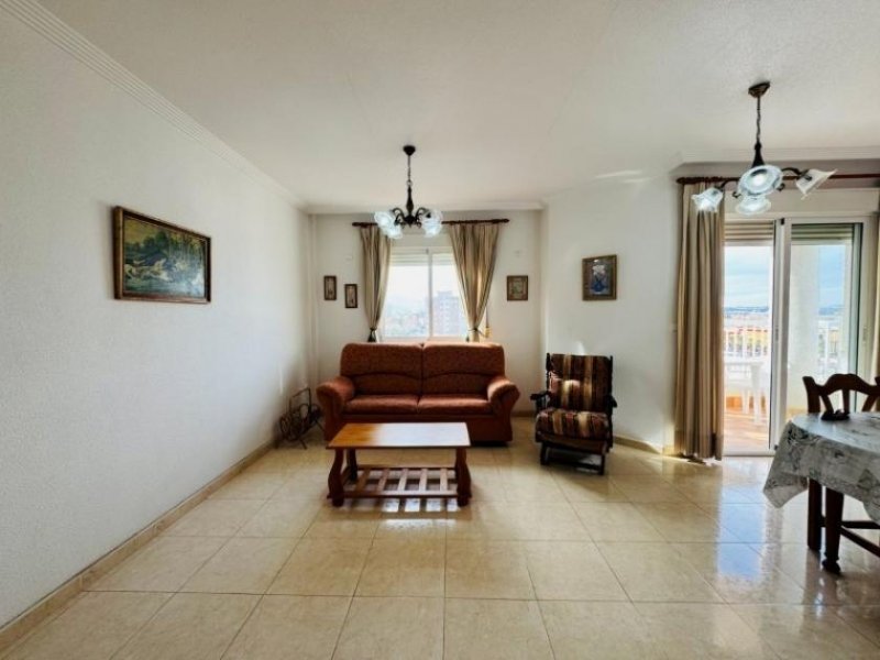 Torrevieja Appartement mit 2 Schlafzimmern, 1 Bad, Tiefgaragenstellplatz und Gemeinschaftspool Wohnung kaufen