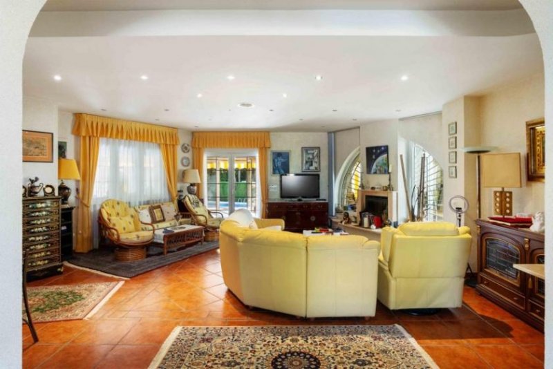 Cabo Roig Prächtige freistehende Villa mit 3 Schlafzimmern, 4 Bädern, Fitnessraum, Sauna, Garage und Privatpool nur 1 km vom Strand Haus