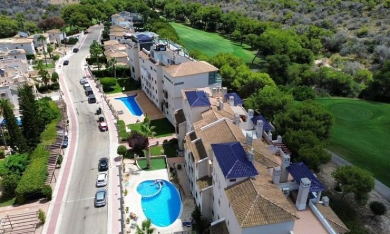 Campoamor Geräumige Wohnung direkt am Golfplatz in Las Ramblas de Campoamor mit Tiefgaragenstellplatz, Swimmingpool und Abstellraum