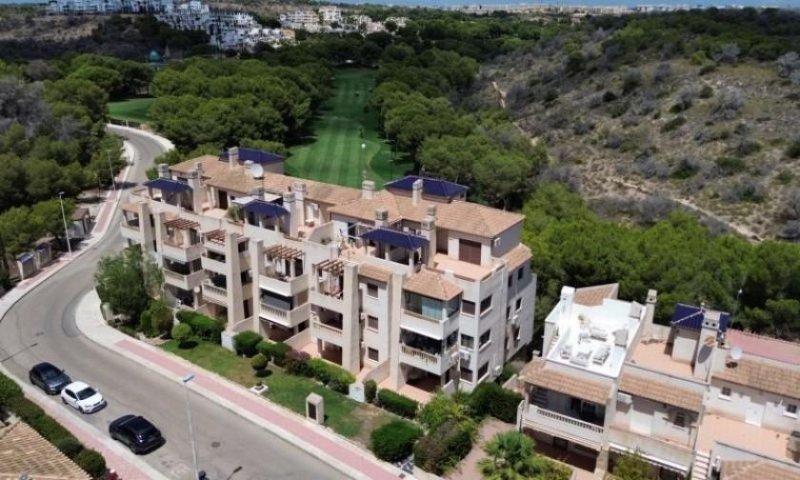 Campoamor Geräumige Wohnung direkt am Golfplatz in Las Ramblas de Campoamor mit Tiefgaragenstellplatz, Swimmingpool und Abstellraum