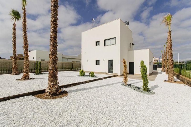 Dehesa de Campoamor Exklusive Villen mit 3 - 4 Schlafzimmern, 3 Bädern, 1 Gäste-WC, Dachterrasse und Privatpool nur 600 m vom Strand Haus kaufen