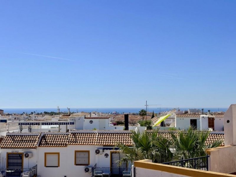 Orihuela Costa Apartment mit 3 Schlafzimmern, privater Dachterrasse, Meerblick, Pool und Tennisplatz in La Florida Wohnung kaufen