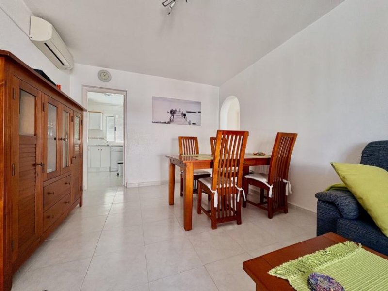 Orihuela Costa Apartment mit 3 Schlafzimmern, privater Dachterrasse, Meerblick, Pool und Tennisplatz in La Florida Wohnung kaufen