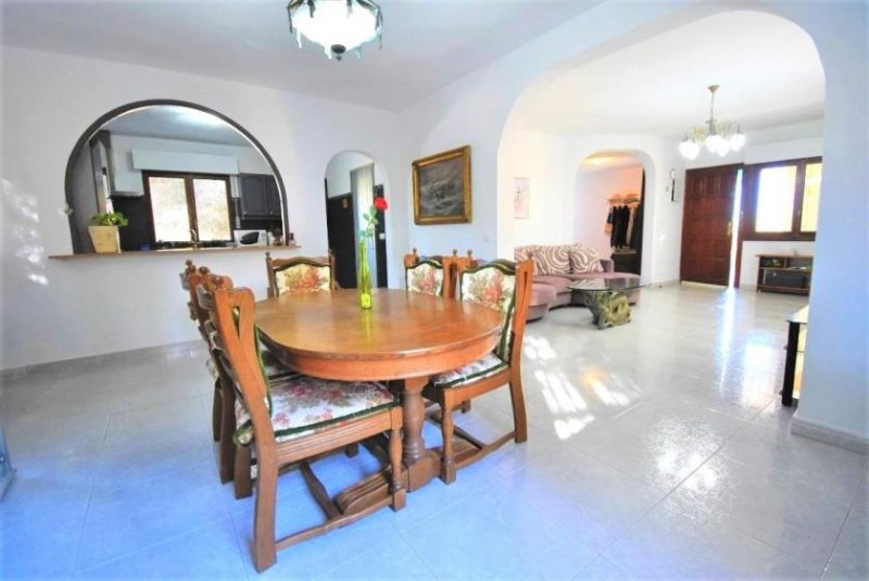 Orihuela Costa Beeindruckendes Villenobjekt mit 6 Schlafzimmern und Privatpool Haus kaufen