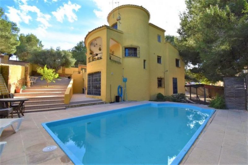 Orihuela Costa Beeindruckendes Villenobjekt mit 6 Schlafzimmern und Privatpool Haus kaufen
