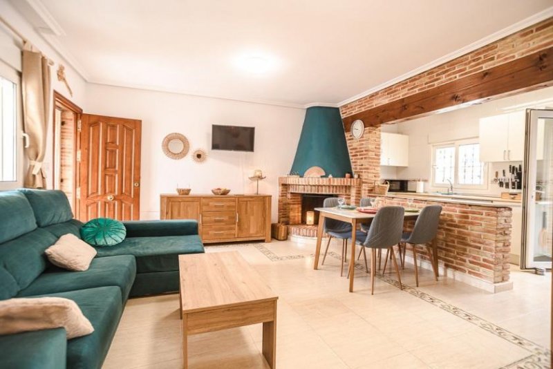 Orihuela Costa Erdgeschosswohnung mit 2 Schlafzimmern, 2 Bädern und Gemeinschaftspool in Las Chimosas Wohnung kaufen