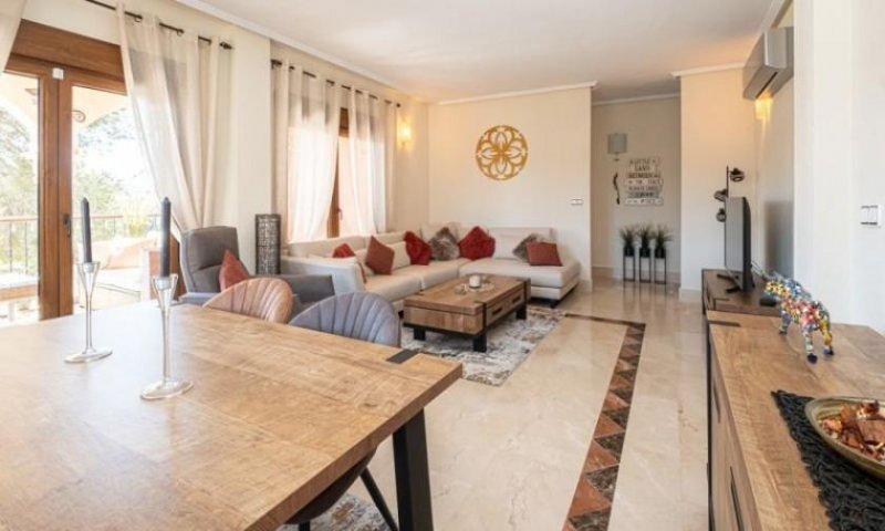 Orihuela Costa Exklusive Wohnung mit 3 Schlafzimmern, 2 Bädern, Gemeinschaftspool und schönem Ausblick auf den Golfplatz von Las Ramblas