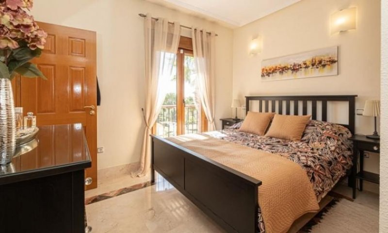 Orihuela Costa Exklusive Wohnung mit 3 Schlafzimmern, 2 Bädern, Gemeinschaftspool und schönem Ausblick auf den Golfplatz von Las Ramblas