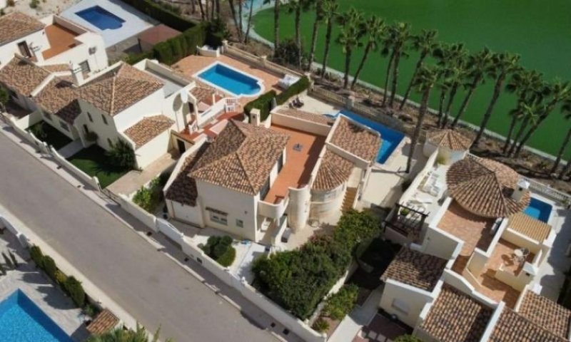 Orihuela Costa Freistehende Villa mit privatem Pool, Garage und herrlicher Aussicht am Golfplatz Las Ramblas Haus kaufen