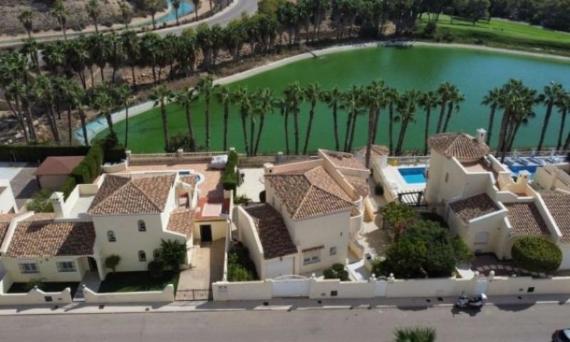 Orihuela Costa Freistehende Villa mit privatem Pool, Garage und herrlicher Aussicht am Golfplatz Las Ramblas Haus kaufen