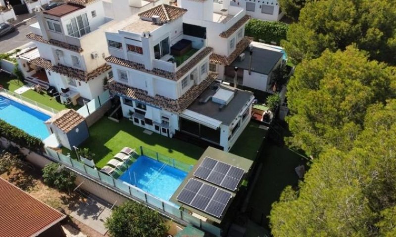 Orihuela Costa Freistehendes Haus im rustikal-modernen Stil mit privatem Pool, Whirlpool und Keller Haus kaufen