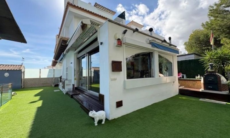 Orihuela Costa Freistehendes Haus im rustikal-modernen Stil mit privatem Pool, Whirlpool und Keller Haus kaufen