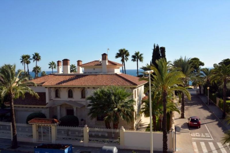 Orihuela costa Wunderschöne, großzügige und exklusive Villa in der besten Gegend von Cabo Roig, nur 150 m vom Strand Haus kaufen