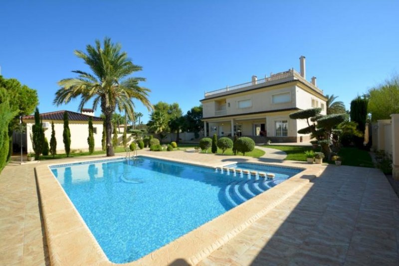 Orihuela costa Wunderschöne, großzügige und exklusive Villa in der besten Gegend von Cabo Roig, nur 150 m vom Strand Haus kaufen
