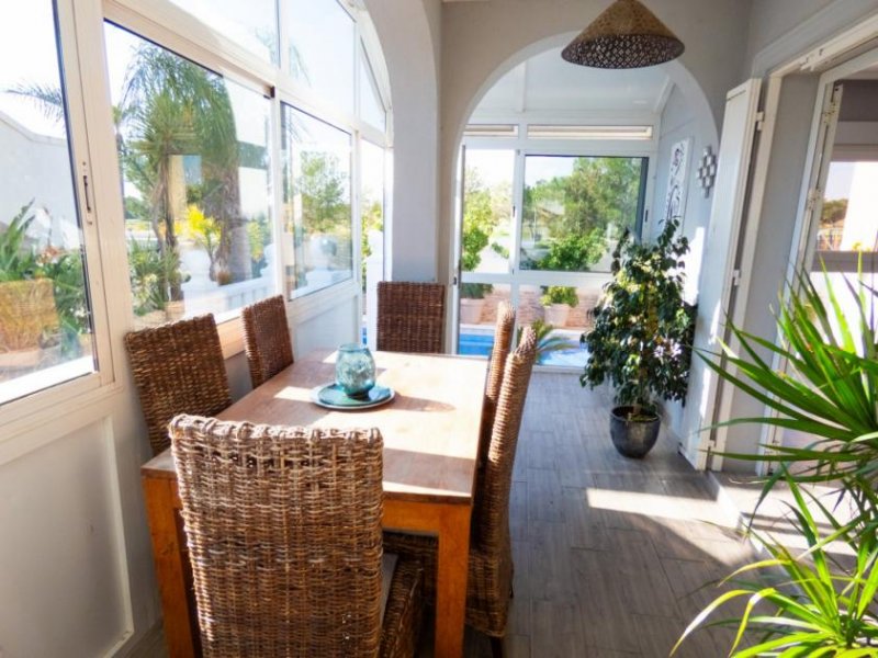 Playa Flamenca Villa mit 4 Schlafzimmern, 3 Bädern, Dachterrasse, Privatpool und schönem Ausblick Haus kaufen