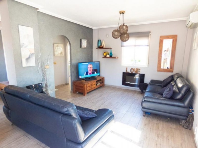 Playa Flamenca Villa mit 4 Schlafzimmern, 3 Bädern, Dachterrasse, Privatpool und schönem Ausblick Haus kaufen