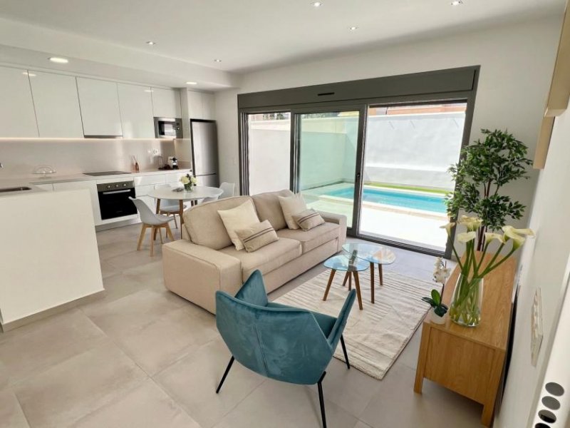 Villamartin Luxuriöse Villa am Golfplatz in La Zenia Boulevard Haus kaufen