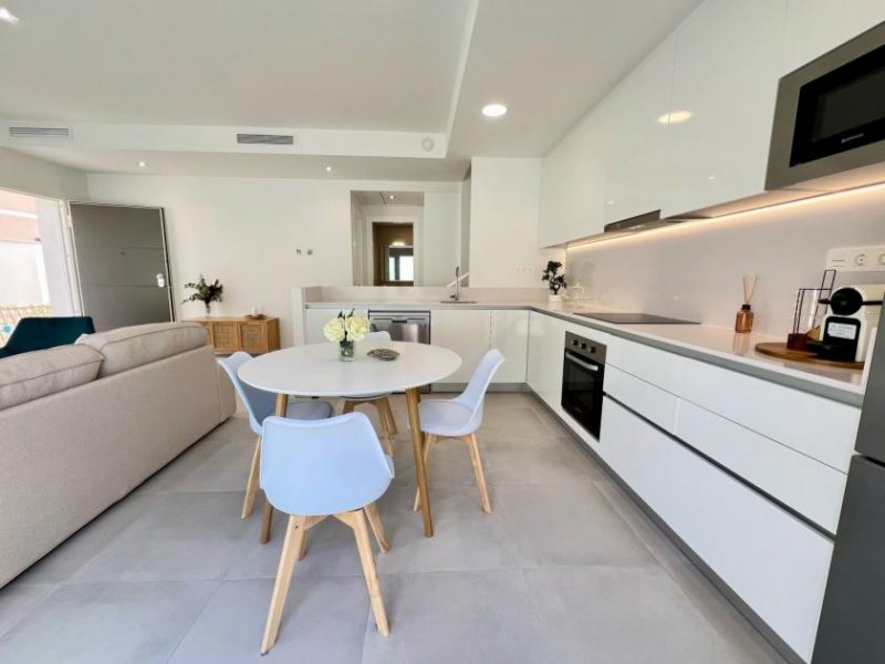 Villamartin Luxuriöse Villa am Golfplatz in La Zenia Boulevard Haus kaufen