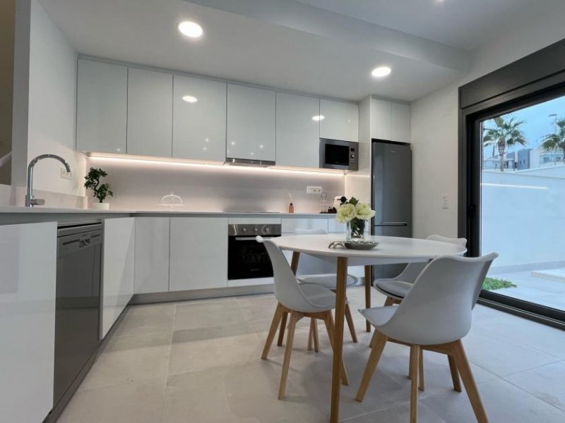 Villamartin Luxuriöse Villa am Golfplatz in La Zenia Boulevard Haus kaufen