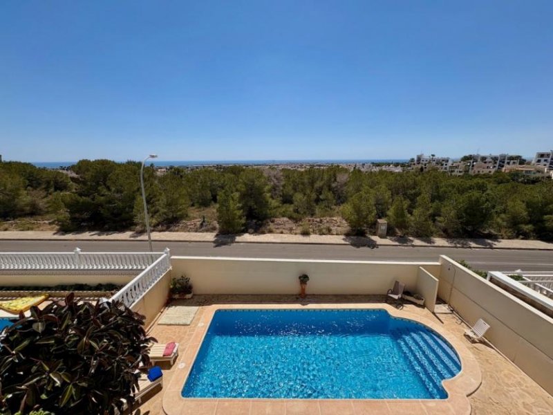 Villamartín Mediterrane Villa mit 2 Schlafzimmern, 2 Bädern, Privatpool und fantastischem Ausblick Haus kaufen