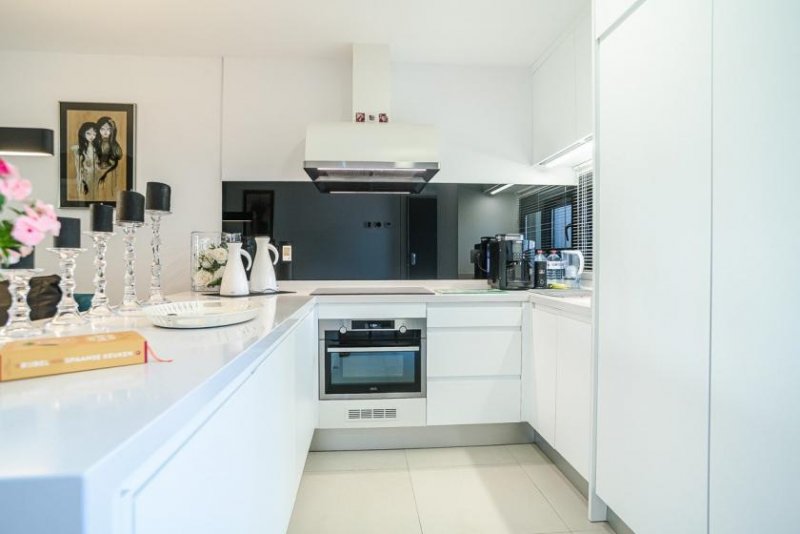 Pilar de la Horadada Erdgeschoss-Wohnung mit 2 Schlafzimmern, 2 Bädern, privatem Garten und Gemeinschaftspool in der Lo Romero-Golfanlage Wohnung