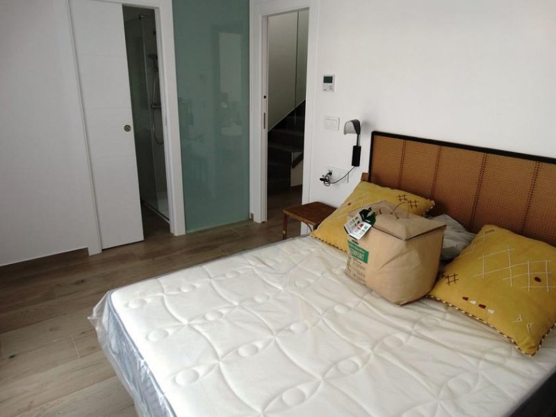 Pilar de la Horadada Wunderschöne Doppelhaushälften mit 3 Schlafzimmern, 3 Bädern, Dachterrasse, Kfz-Stellplatz und Privatpool Haus kaufen