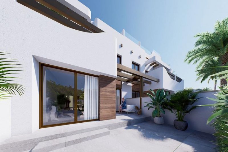 Torre de la Horadada Erdgeschoss-Wohnungen mit 2 Schlafzimmern, 2 Bädern, Tiefgaragenstellplatz und Gemeinschaftspool nur 200 m vom Strand Wohnung