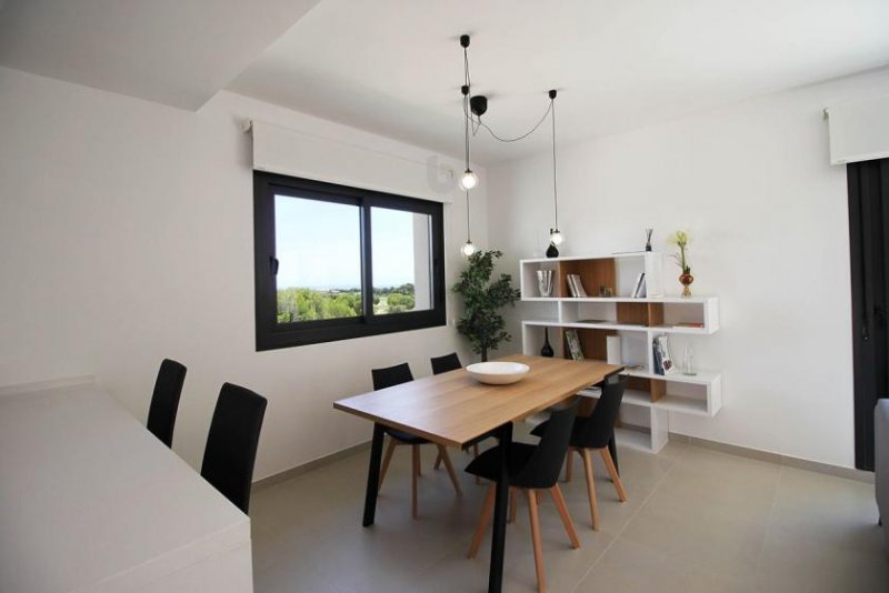 Pilar de la Horadada Reizvolle Wohnungen mit 3 Schlafzimmern, 2 Bädern und Gemeinschaftspool in einer sehr schönen Golfanlage Wohnung kaufen