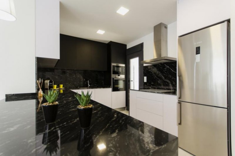 San Miguel de Salinas Luxuriöse Villa mit Pool Haus kaufen