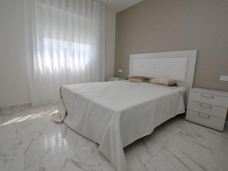 San Miguel de Salinas Moderne Neubau-Maisonette - riesige Dachterrasse - Meerblick Wohnung kaufen