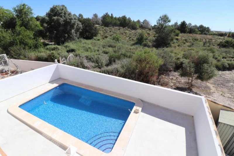 San Miguel de Salinas Villa mit 3 Schlafzimmern, 2 Bädern, Gäste-WC, Garage und Privatpool in Lakeview Mansions Haus kaufen