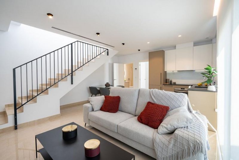 La Marina Moderne Doppelhaus-Villen mit 3 Schlafzimmern, 3 Bädern und Gemeinschaftspool nur 500 m vom kilometerlangen Sandstrand Haus