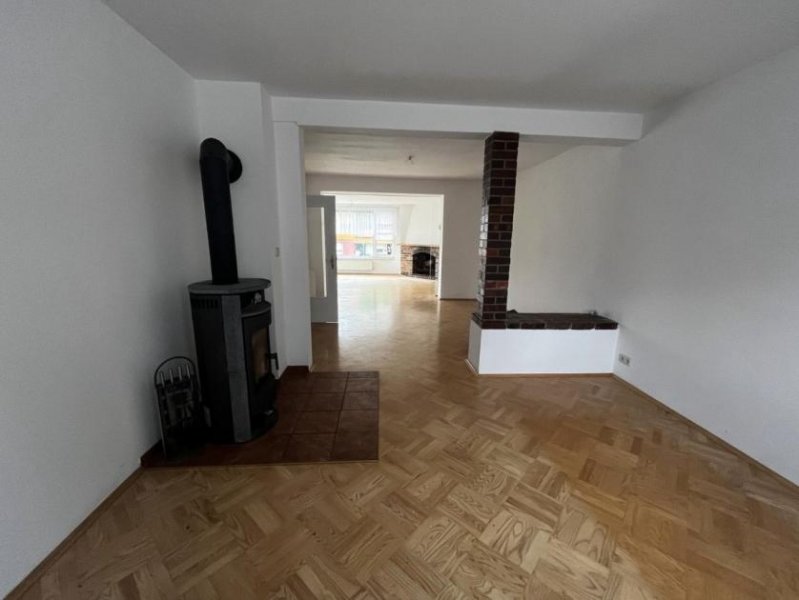 Finsterwalde EFH mit Werkstatt & Einliegerwohnung in Finsterwalde-Nord Haus kaufen