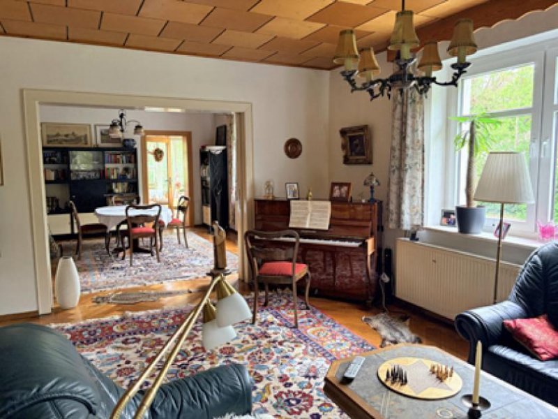 Doberlug-Kirchhain Villenartiges Einfamilienhaus mit Flair und viel Nebengelaß Haus kaufen