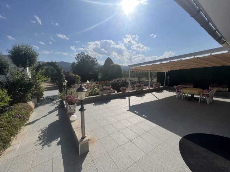 Castalla Landhaus-Villa mit 3 Schlafzimmern und 2 Bädern Haus kaufen