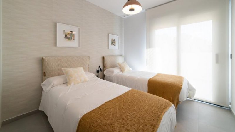 Benidorm Exklusives 2-Schlafzimmer-Apartment im Eagle Tower Wohnung kaufen