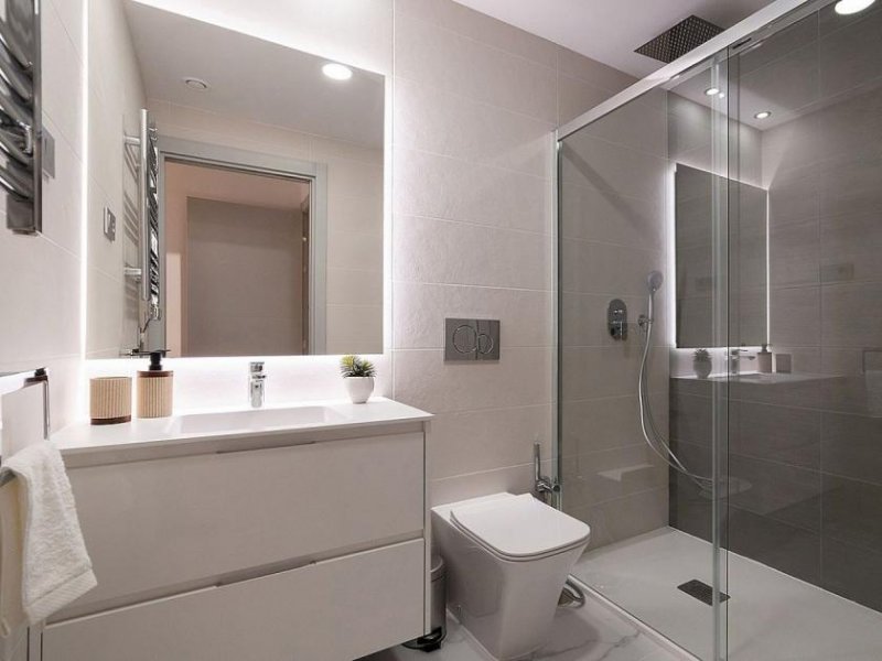 Benidorm Luxus-Penthouse Neubau - über 200 m² Terrassen - Traumblick Wohnung kaufen