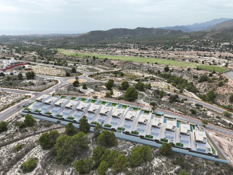 Finestrat Exklusive Villen mit 3 Schlafzimmern, 3 Bädern, Gäste-WC, Privatpool und Dachterrasse mit Meerblick in wunderschöner Umgebung