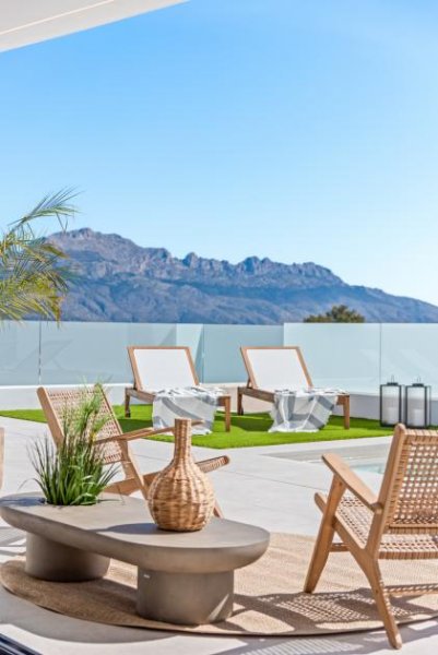 Barony of Polop Wunderschöne private Luxusvilla mit Meerblick Haus kaufen