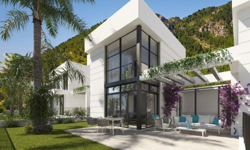 Polop Dreigeschossige Villen mit 3 Schlafzimmern, 3 Bädern, Klimaanlage, Meerblick, Garage/Keller, Privatpool und Kfz-Stellplatz Haus
