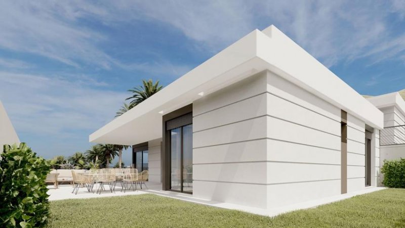 Polop Villen mit 3 Schlafzimmern, 2 Bädern, Klimaanlage, Gemeinschaftspool, Dachterrasse und Garage Haus kaufen