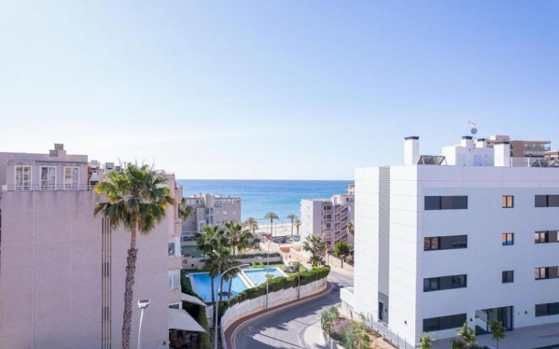 El Campello Appartements mit 3 Schlafzimmern, 2 Bädern, Klimaanlage, Tiefgaragenstellplatz, Meerblick und Gemeinschaftspool nur 200 m vom
