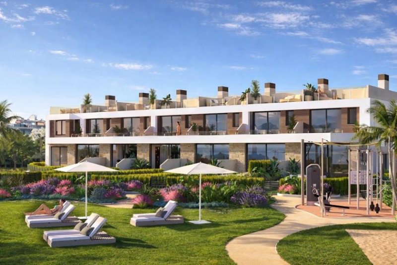 El Campello Reihenhäuser mit 3 Schlafzimmern, 2 Bädern, Gäste-WC, Keller/Garage, Meerblick und Gemeinschaftspool in exkusiver Anlage am