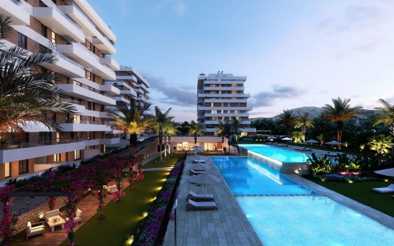 Villajoyosa Appartements mit 2 Schlafzimmern, 2 Bädern, Klimaanlage, Fußbodenheizung in Bädern, Tiefgaragenstellplatz und nur 500 m vom