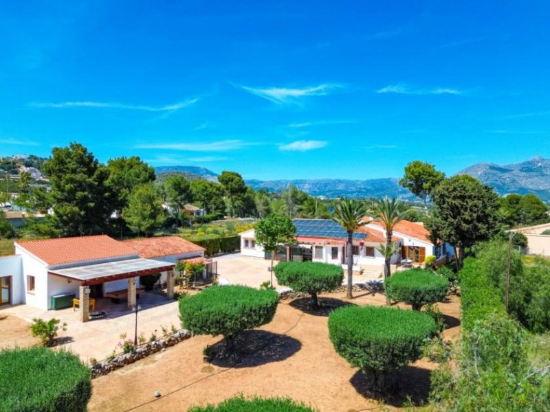 Alfaz del Pi Privates Anwesen im mediterranen Finca-Stil mit freiem Blick auf die Berge und großzügigen Außenbereichen Haus kaufen