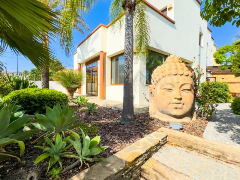 Albir Großzügige Villa nur wenige Schritte vom Zentrum von Albir und nur 920 m vom Strand entfernt Haus kaufen